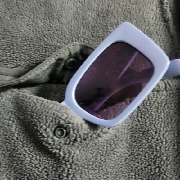 fleece pull over - Picture 2 of 4